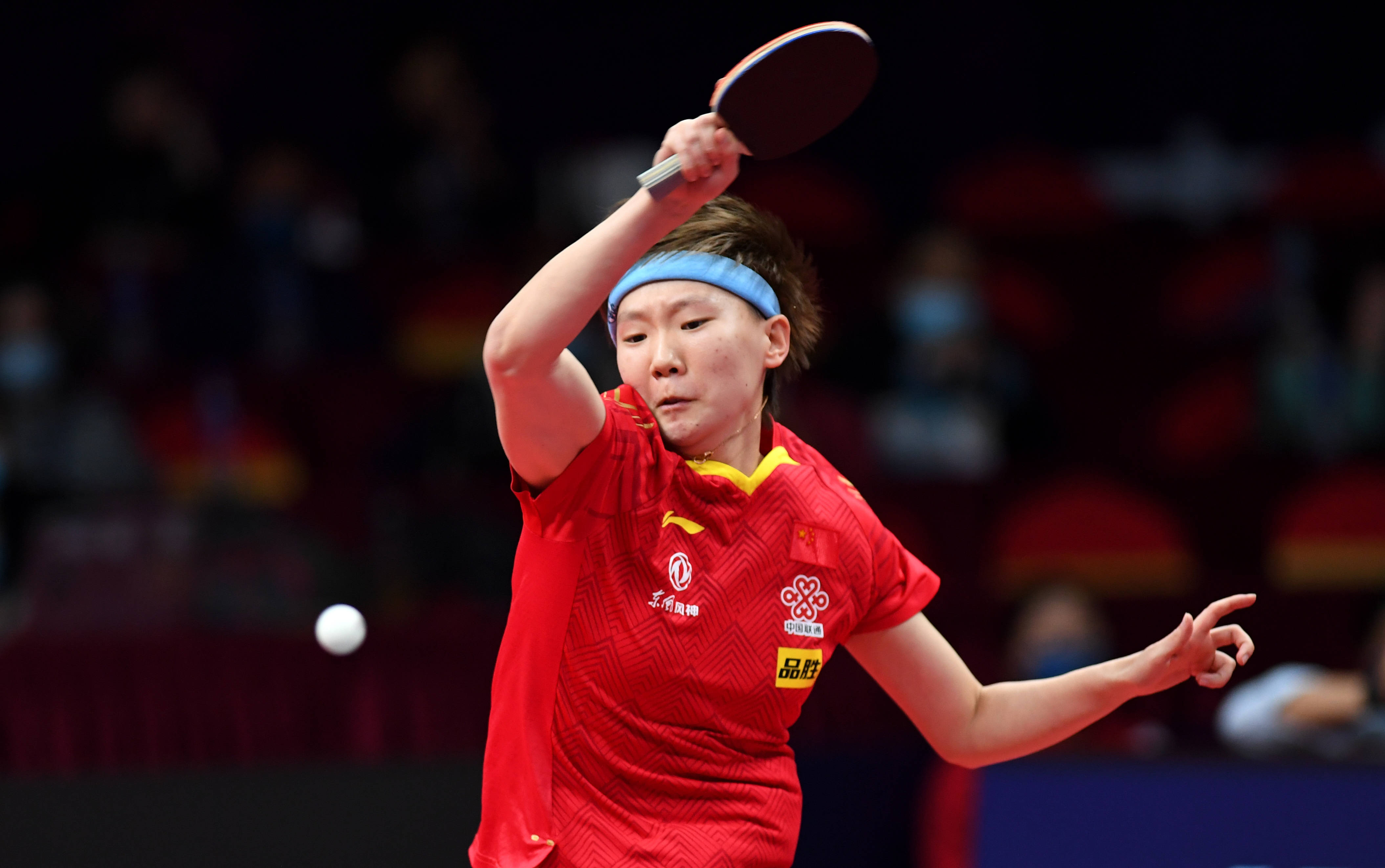 转会双管齐 转会双管齐